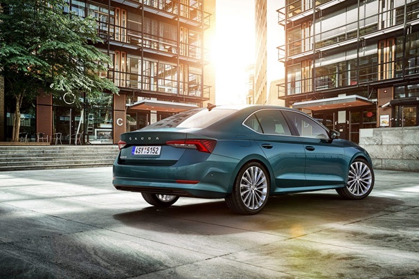 ŠKODA OCTAVIA ZÍSKÁVÁ TITUL